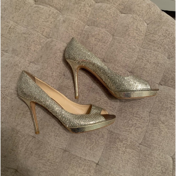 Jimmy Choo Gold Glitter Heel - Picture 2 of 4